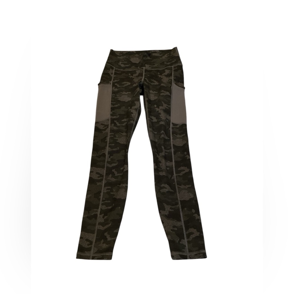 Fabletics On The Go Powerhold high-waisted leggings Charcoal Camo w/ phone pckt